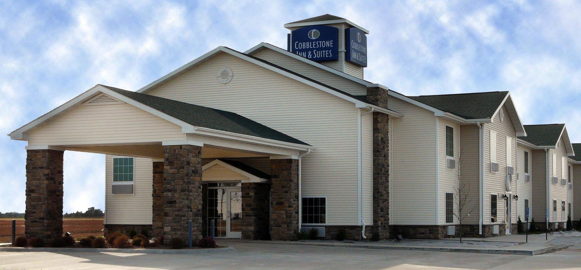 Cobblestone Inn & Suites - Harper Exterior photo